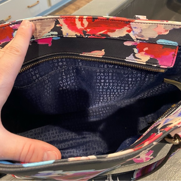 Kate Spade Dally Laurel Way Medium Size Watercolor Floral Tote Bag w/ Zipper - Picture 7 of 9